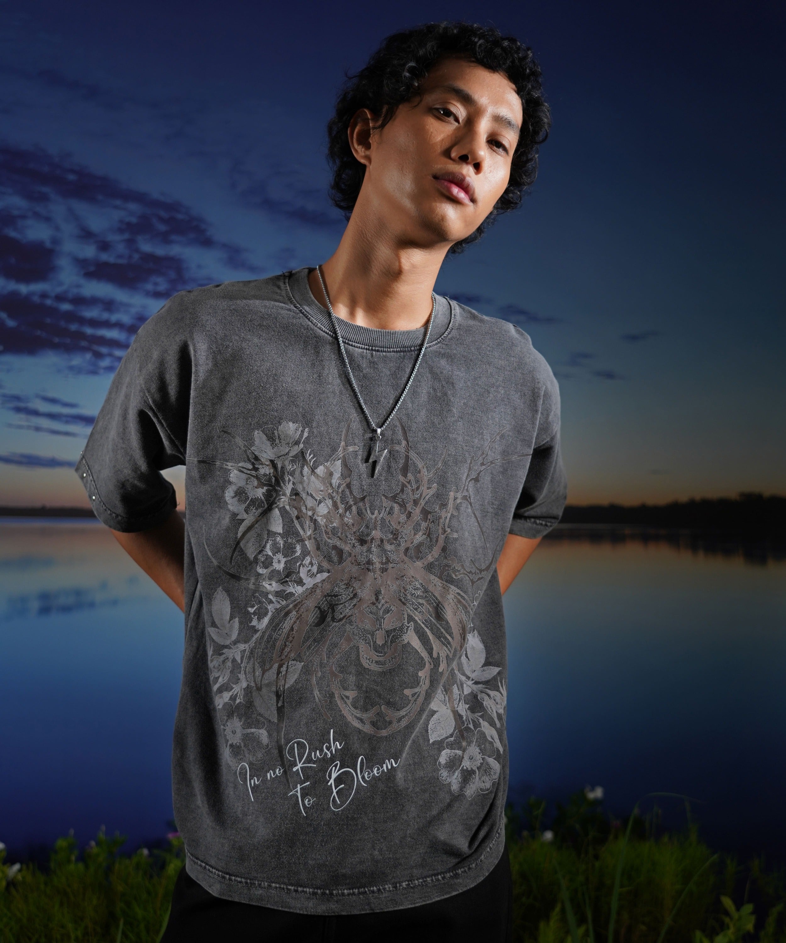 Dead Bloom Mineral Wash T shirt