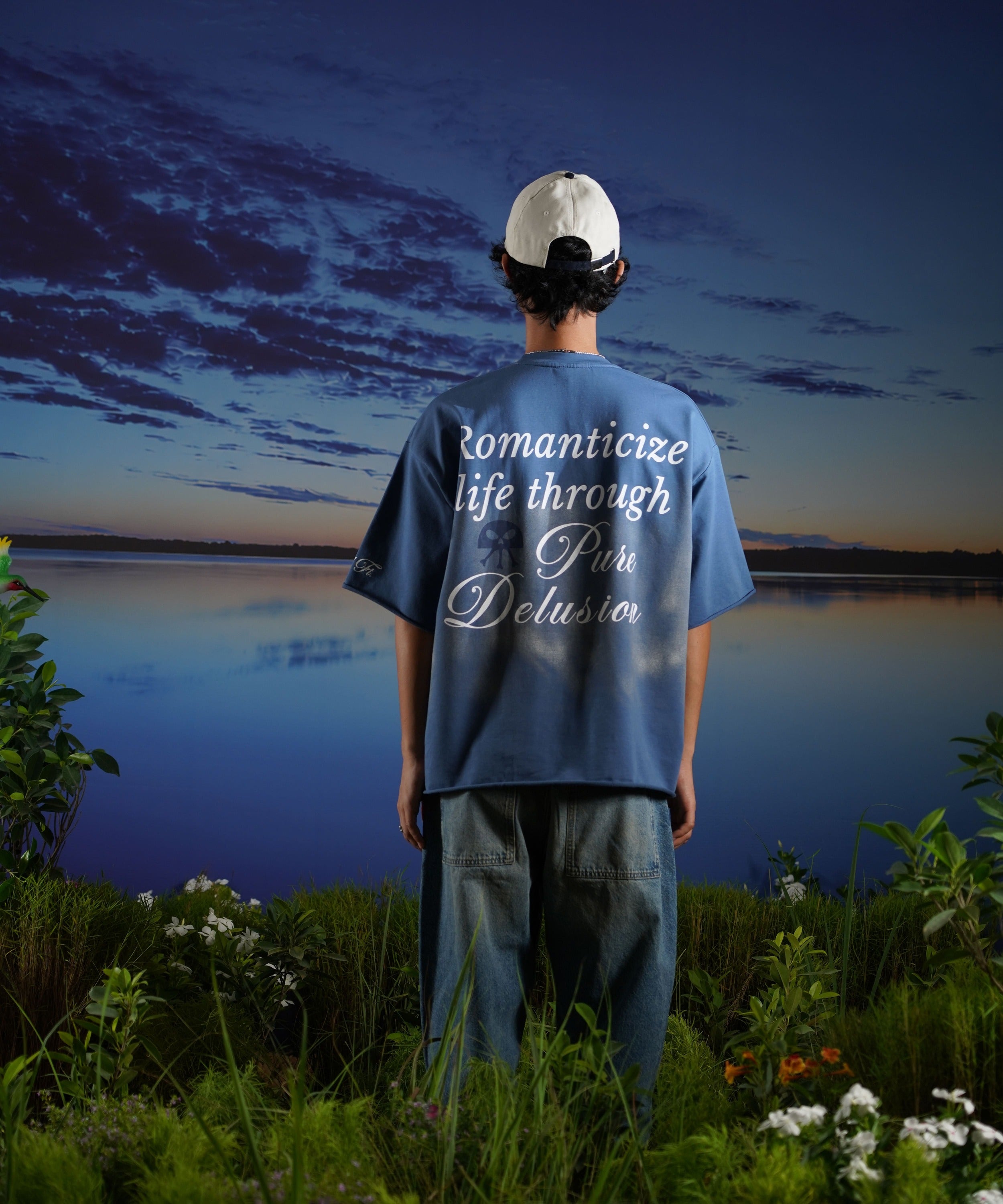 Delulu Dreams Cropped Graphic T-shirt